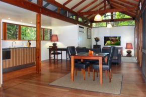 Crystal Creek Rainforest Retreat, Crabbes Creek